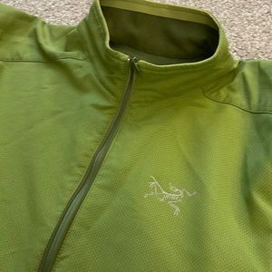 EUC Women’s ARC’TERYX 1/2 Zip Pullover